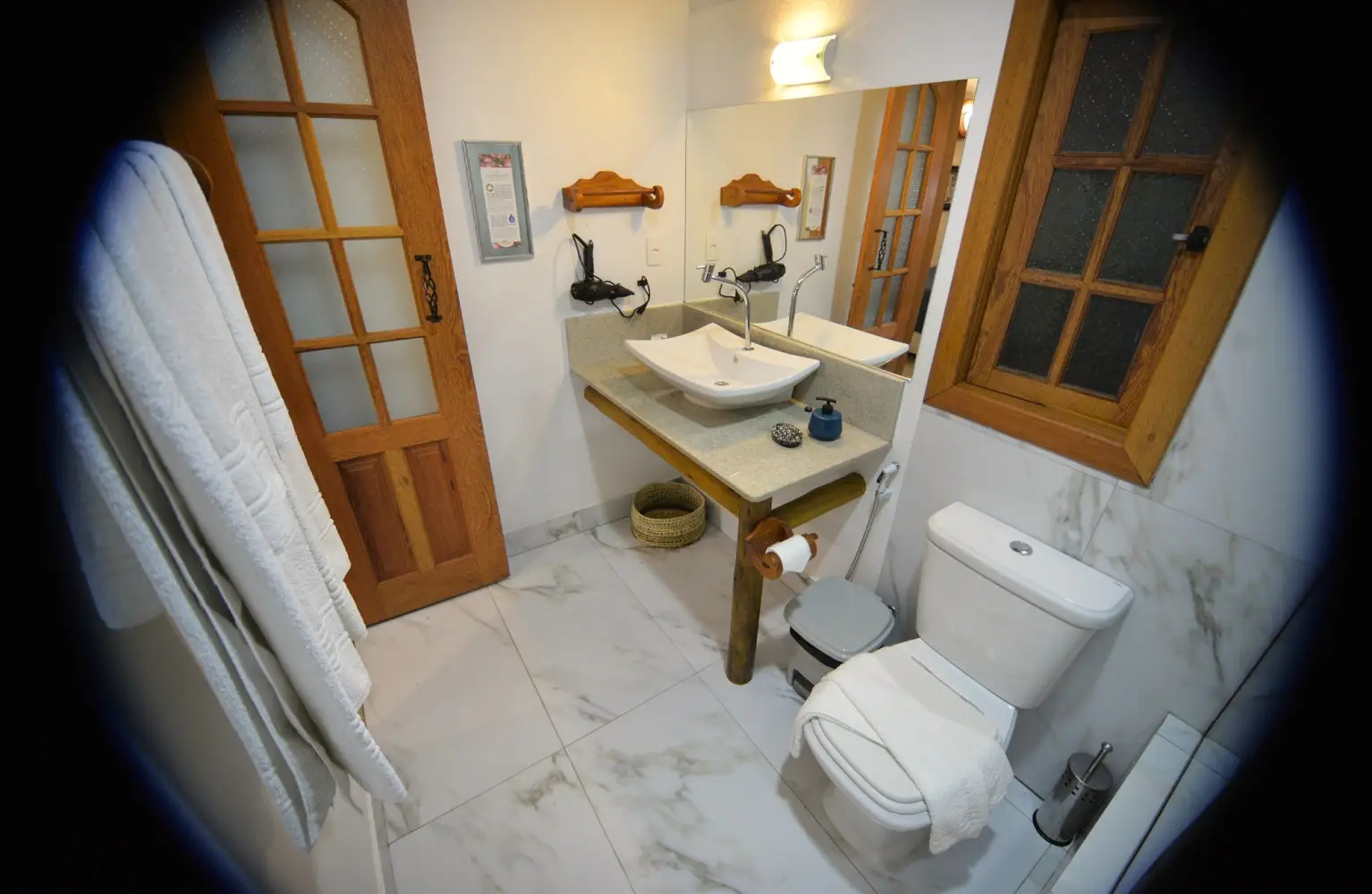 Vila Serrano — apartamento / room 17